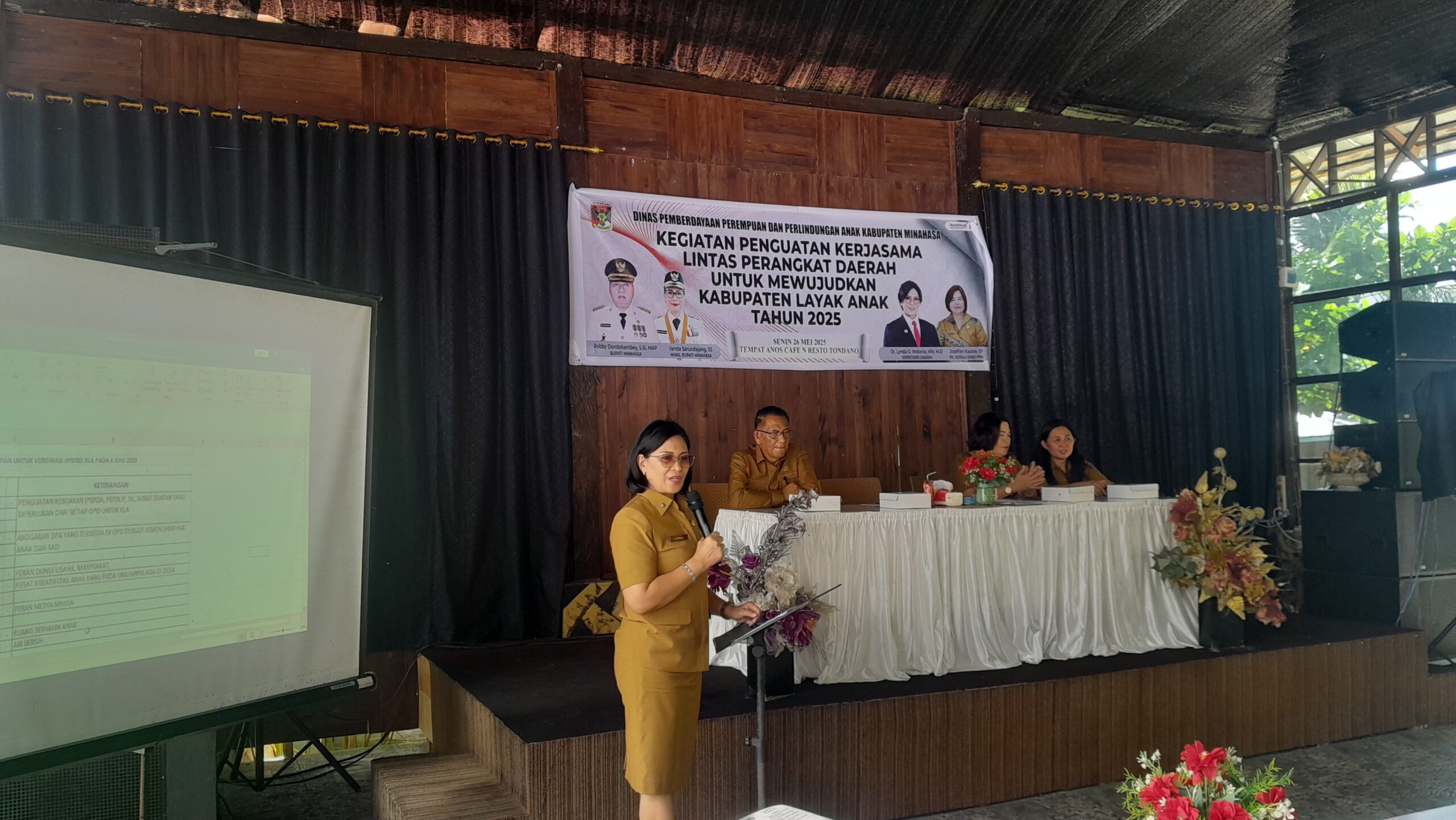 Sekda Minahasa Lynda D. watania.(Foto:intananews.id)