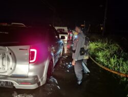 Polsek Eris dan Warga ‘Amankan’ Jalan Rusak Tandengan: Antisipasi Kecelakaan di Titik Rawan