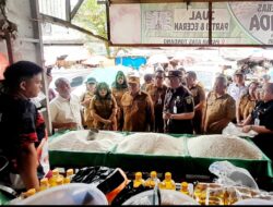 Sidak Pasar Tondano: Bupati Robby Dondokambey Pantau Harga, Pedagang Curhat Atap Bocor