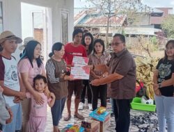 Bupati Robby Dondokambey Kunjungi Korban Kebakaran di Kakas, Salurkan Bantuan