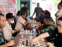Dandim Minahasa Letkol Inf Bonaventura Menyatukan Dua Kecamatan dengan Bidang Catur