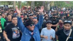 Kehadiran Tonaas Wangko Isak Tambani Redakan Suasana Demo di DPRD Sulut