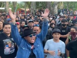 Kehadiran Tonaas Wangko Isak Tambani Redakan Suasana Demo di DPRD Sulut