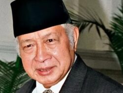 Hari Ini Presiden Prabowo Subianto Anugerahi Soeharto sebagai Pahlawan Nasional
