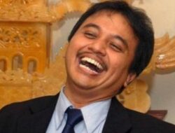 Ditetapkan Tersangka Kasus Fitnah Ijazah Palsu Jokowi, Roy Suryo Sindir Aparat dengan Kasus Terpidana Silfester Matutina