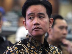 Gibran Batalkan Kunjungan ke Yahukimo, Aktivis HAM Theo Hesegem Sebut Bukti Papua Tidak Aman