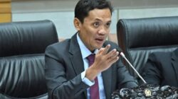 Tidak Sebut Nama, Ketua Komisi III DPR Habiburokhman Bilang Awas Ada Penumpang Gelap Reformasi Polri