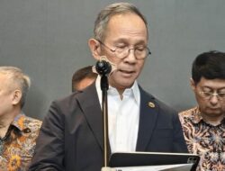 Setelah Dirut Bursa Efek Indonesia, Giliran Mahendra Siregar Juga Mundur dari Ketua Dewan Komisioner Otoritas Jasa Keuangan