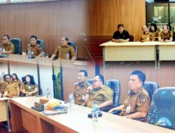 Bupati Robby Dondokambey Instruksikan Pengawasan Harga dan Percepatan Sertifikasi Halal