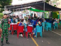 Wujudkan Wilayah Kondusif, Personel Koramil Tombariri Amankan Jalannya Halal Bihalal di Masjid An-Nur